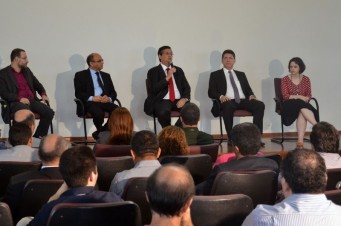Governador Fl&aacute;vio Dino participou do workshop Estrat&eacute;gias de Monitoramento e Redu&ccedil;&atilde;o de Viol&ecirc;ncia