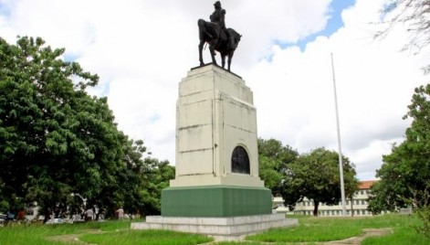 Revitaliza&ccedil;&atilde;o Pra&ccedil;a Duque de Caxias