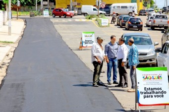 Obras de pavimentação são iniciadas na Vila Vicente Fialho