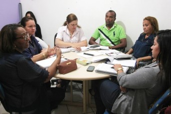 A&ccedil;&otilde;es da assist&ecirc;ncia social &eacute;