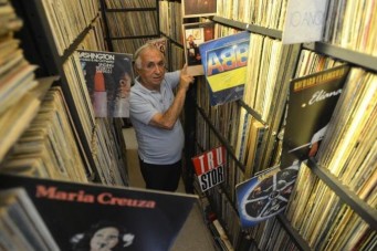 Vinil