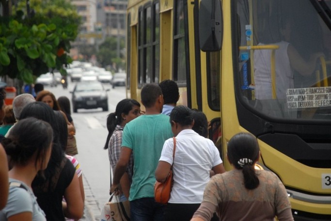 Em cinco meses foram 244 assaltos a coletivos na capital , &ocirc;nibus, 