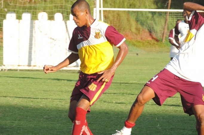 Gil Mineiro acerta com o Náutico