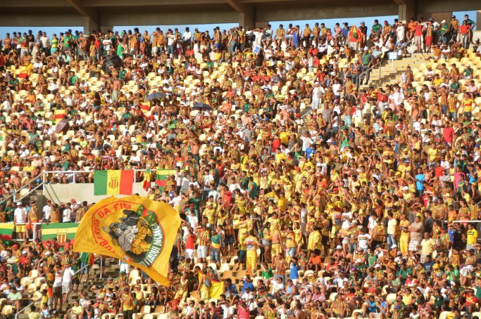 Torcida Sampaio Corr&ecirc;a, Est&aacute;dio Castel&atilde;o.
