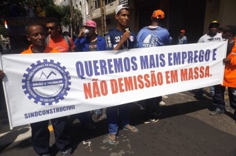 Trabalhadores da construção civil protestaram em São Luís