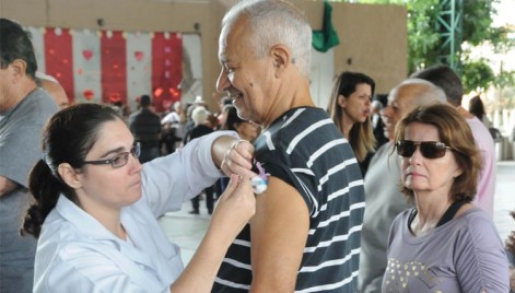 Vacina&ccedil;&atilde;o contra gripe