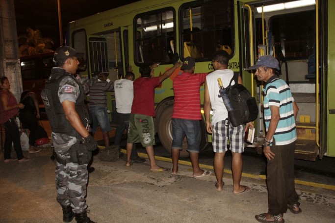 PM realiza Operação Catraca e monta barreiras em São Luís