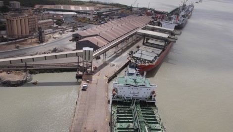 Porto do Itaqui está entre os principais polos de movimentação de cargas do Brasil