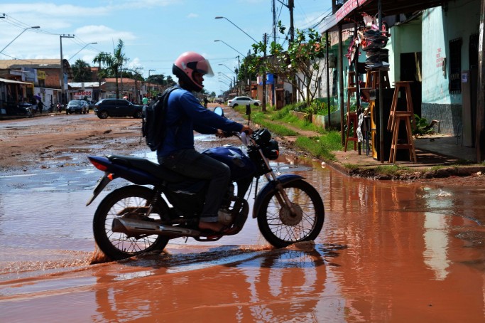 S&atilde;o Jos&eacute; de Ribamar, Buracos, de ruas   
