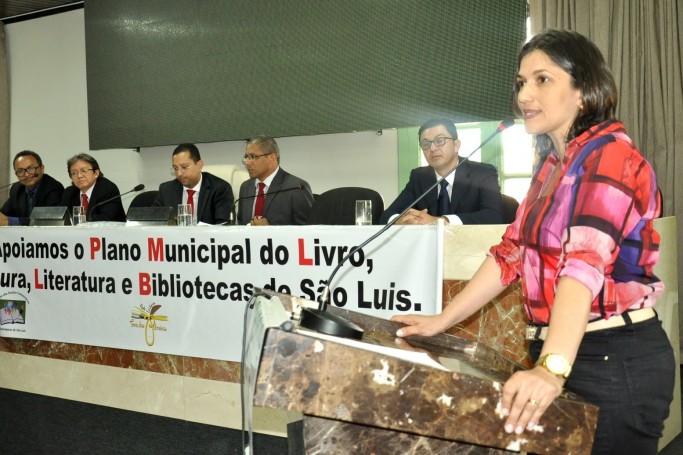 Governo participa de audiência pública sobre plano municipal de bibliotecas