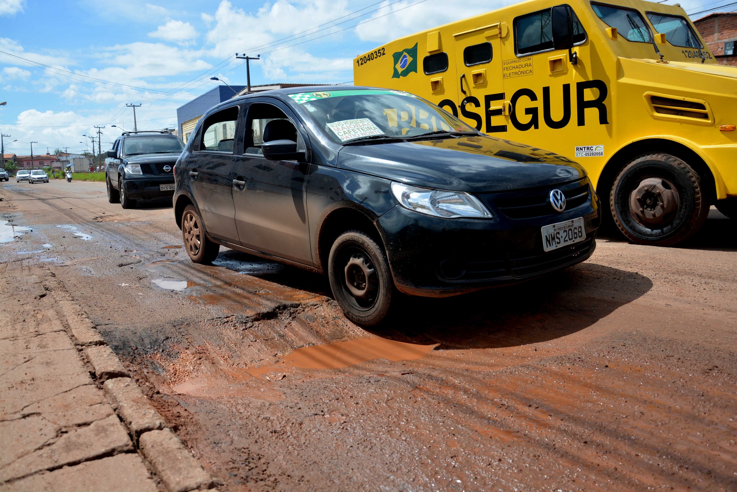 MA 201 estrada de acesso a Ribamar está tomada por buracos