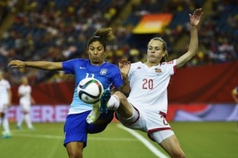 O Brasil passou pela Espanha por 1 a 0, gol de Andressa Alves