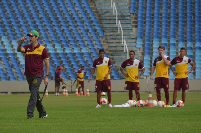 Com as novas contrata&ccedil;&otilde;es, Sampaio est&aacute; com 34 jogadores