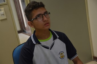 Alunos da escola CEM Cidade de S&atilde;o Lu&iacute;s realizam visita ao jornal O Imparcial
