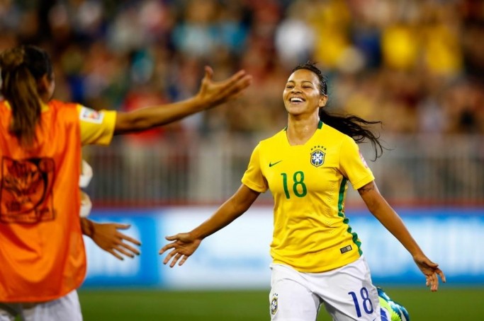 Sele&ccedil;&atilde;o Feminina: 100% na primeira fase