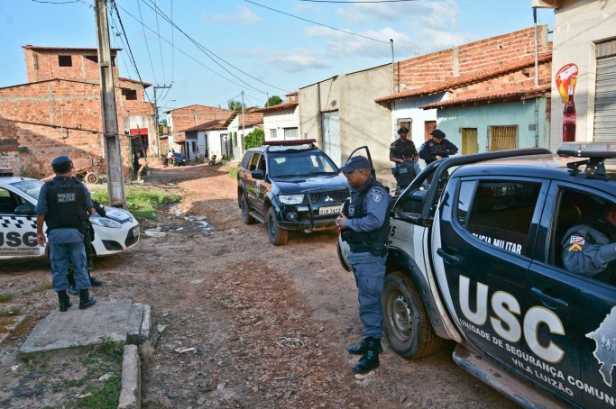 Devido à onda de violência no bairro (Vila Natal) Coroadinho, policiamento é reforçado.