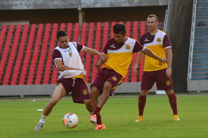 treino do Sampaio Corr&ecirc;a 17 de 06 de 2015