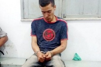 Homem com carro roubado bate em viatura policial durante persegui&ccedil;&atilde;o 