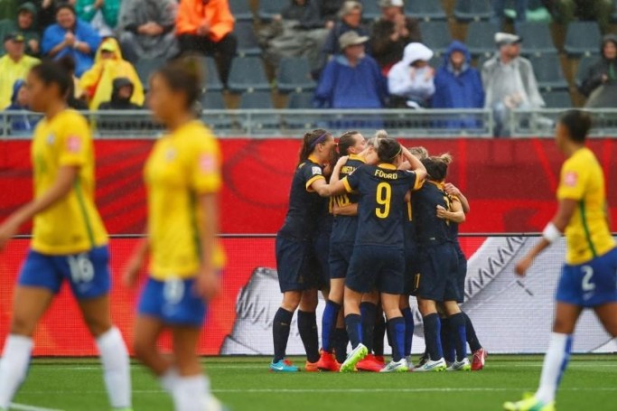 Brasil perde para a Austr&aacute;lia e se despede do Mundial