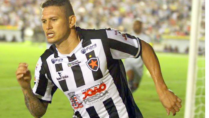 Botafogo quer vencer para se manter no topo da tabela