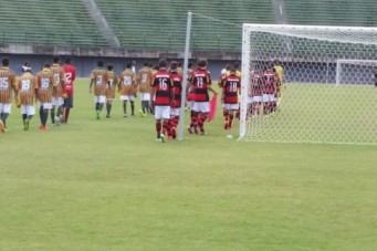 Sampaio garante vaga nas quartas de final