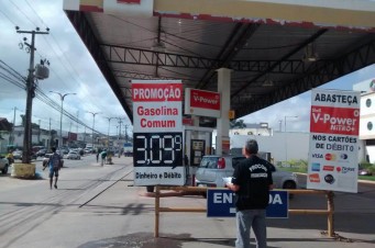 Procon notifica postos para impedir diferencia&ccedil;&atilde;o de pre&ccedil;os entre pagamentos no cart&atilde;o ou em dinheiro