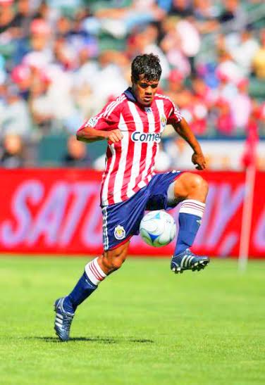 CARSON, CA - OCTOBER 19:  Dejair #29 of CD Chivas USA looks to play the ball during their MLS match against the Colorado Rapids at The Home Depot Center on October 19, 2008 in Carson, California. The Rapids defeated Chivas USA 2-1.  (Photo by Victor Decolongon/Getty Images)