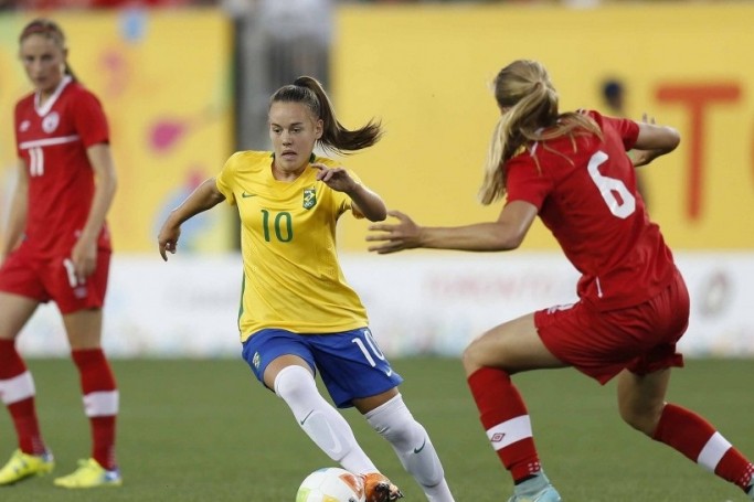 Brasil mant&eacute;m os 100% de aproveitamento e est&aacute; na semifinal