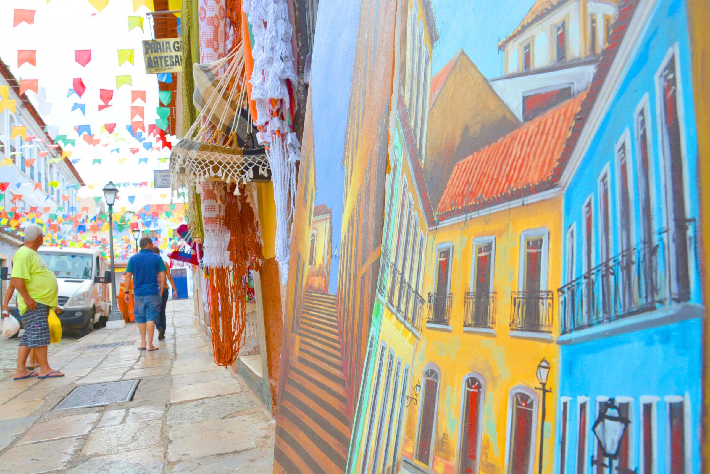 Movimento de turistas no Centro Histórico