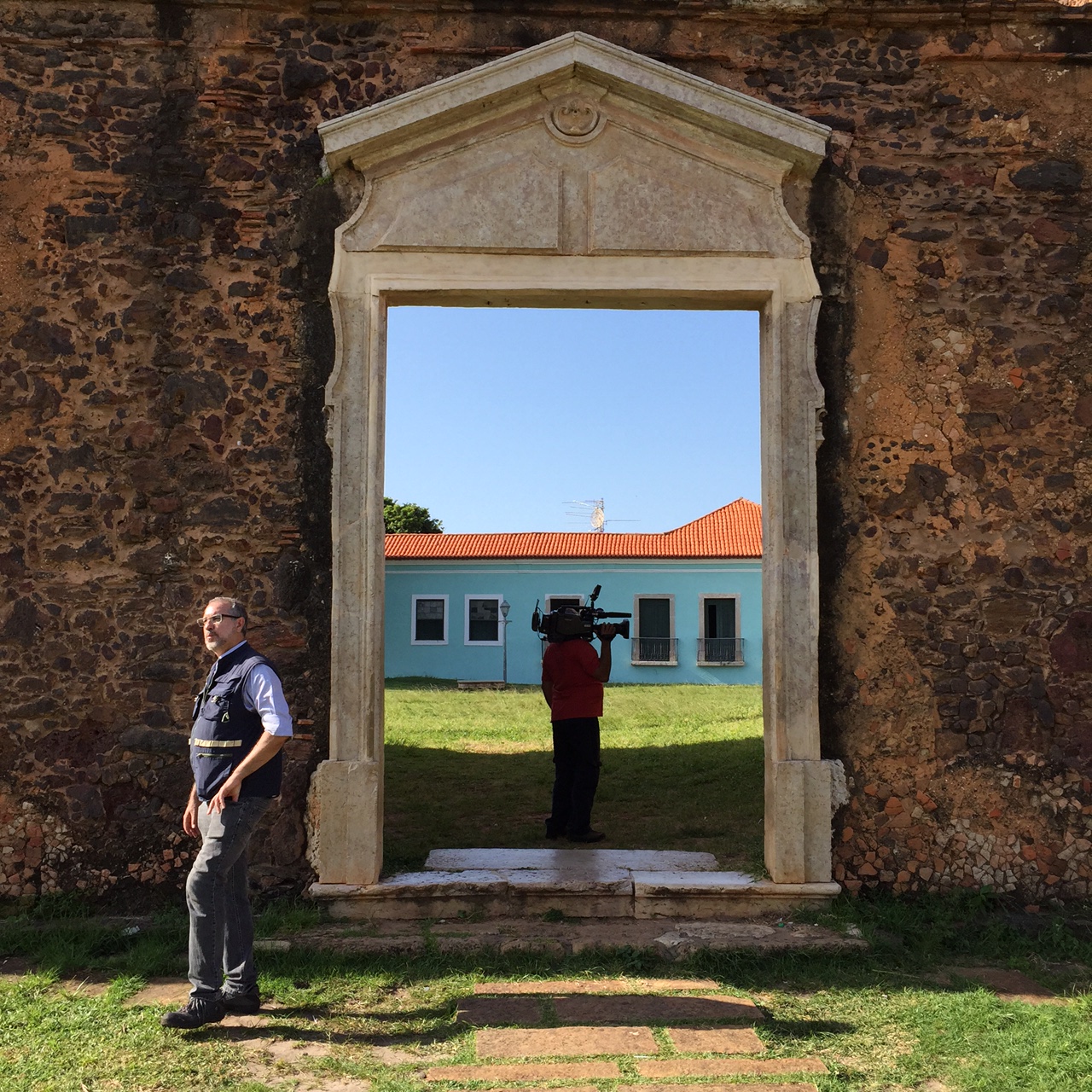 Equipe da Record captando imagens em Alcântara