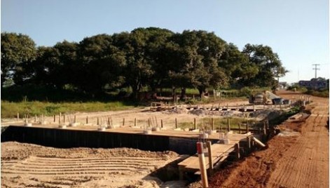 Pontes de concreto est&aacute; sendo constru&iacute;da na MA-307 em substitui&ccedil;&atilde;o a antiga estrutura de madeira