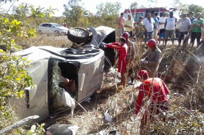 Acidente grave na BR 395 resulta na morte de tr&ecirc;s pessoas