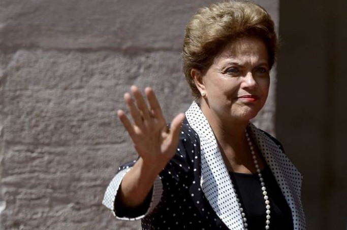 Dilma inicia visita ao Nordeste pelo Maranhão
