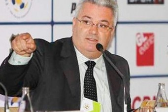 A greve ser&aacute; decidida em assembleia   