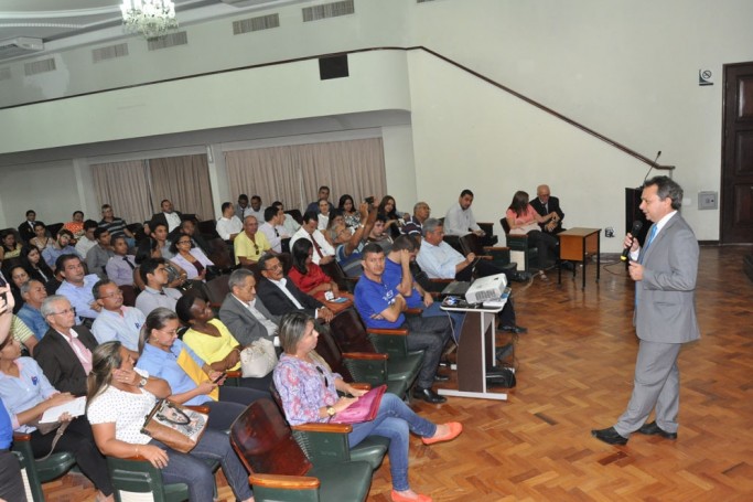 Governo apresenta sistema Empresa F&aacute;cil para contadores maranhenses
