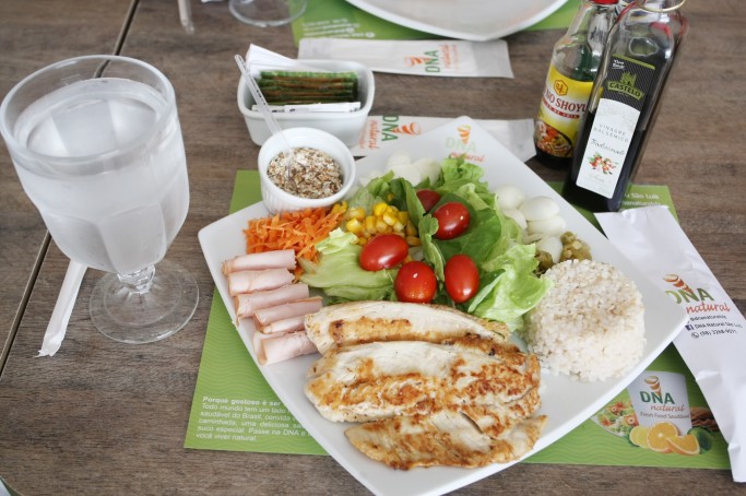 alimenta&ccedil;&atilde;o saud&aacute;vel, comida, refei&ccedil;&atilde;o