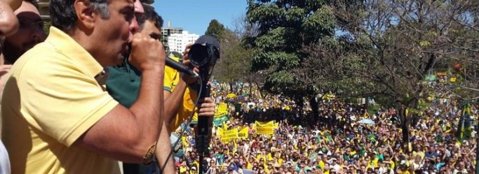 De acordo com a Polícia Militar, ao todo, cerca de 6 mil manifestantes passaram pela Praça da Liberdade. Os organizadores do ato contam 10 mil participantes