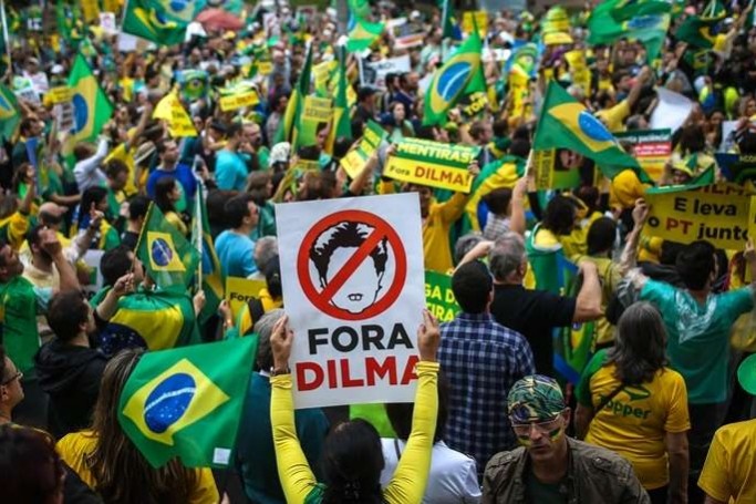 Impeachment sem provas concretas prejudicaria o Brasil, afirma NYT