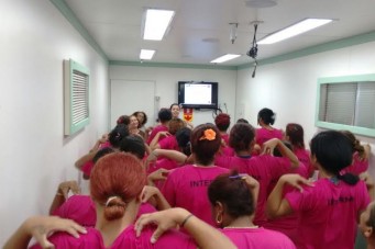 Internas fazem Gin&aacute;stica laboral