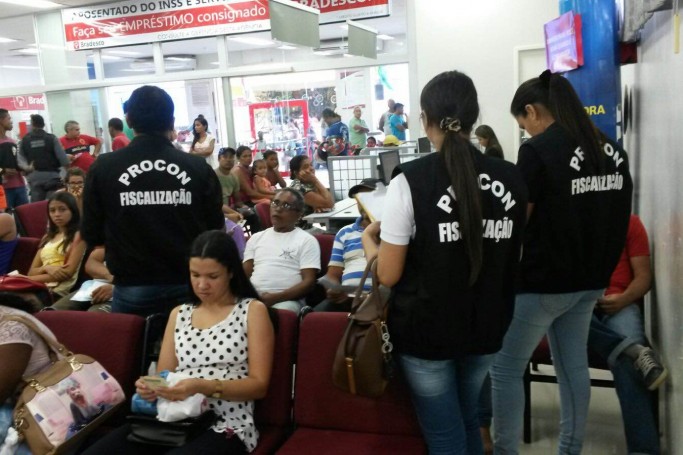 Procon-MA em Santa Inês vem atuando na fiscalização dos serviços bancários