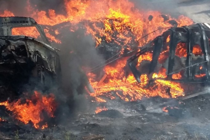 Motorista morre carbonizado durante acidente na BR 010 