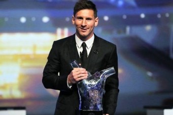 Messi ganha pr&ecirc;mio de melhor jogador do ano na Europa