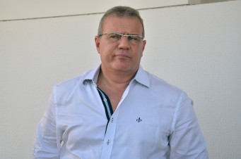 Torcedores cobram respostas do presidente S&eacute;rgio Frota