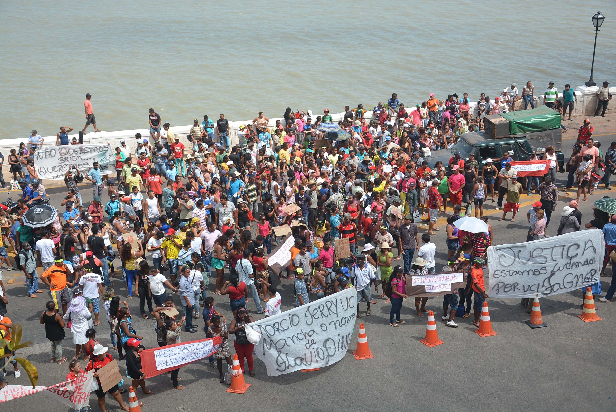 Protesto de moradores da Vila Nestor II