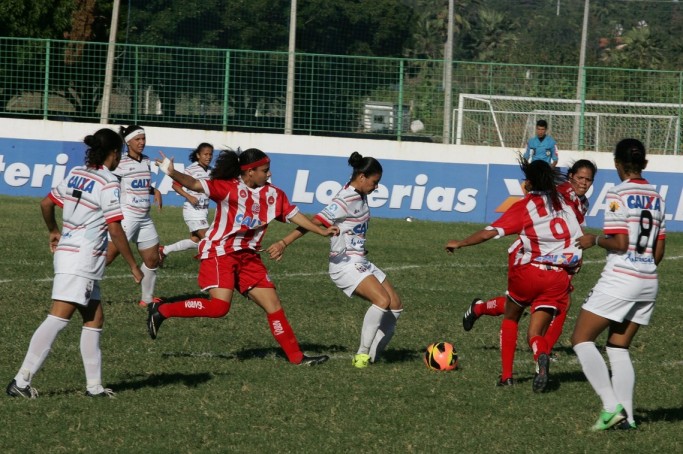 Caucaia vence a equipe maranhense e fica na primeira posi&ccedil;&atilde;o 