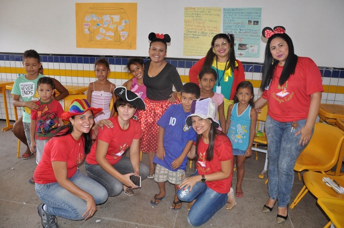 Vila Luizão e Divineia recebem atendimentos médicos e atividades culturais