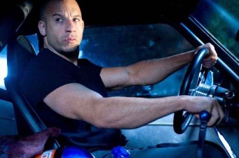 Dirigido por James Wan, 'Velozes e furiosos 7' fez sucesso no mundo todo