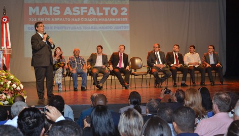 Governador Flávio Dino anuncia novos investimentos na segunda etapa do programa ?Mais Asfalto?.