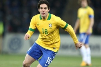 Kak&aacute; de volta &agrave; sele&ccedil;&atilde;o 