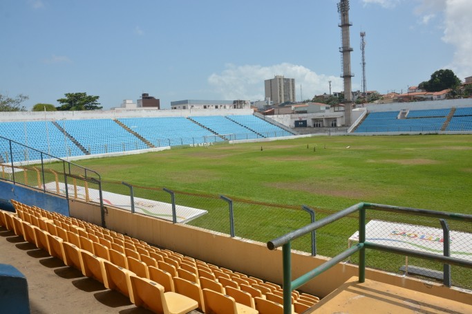 Est&aacute;dio Nhozinho SANTOS